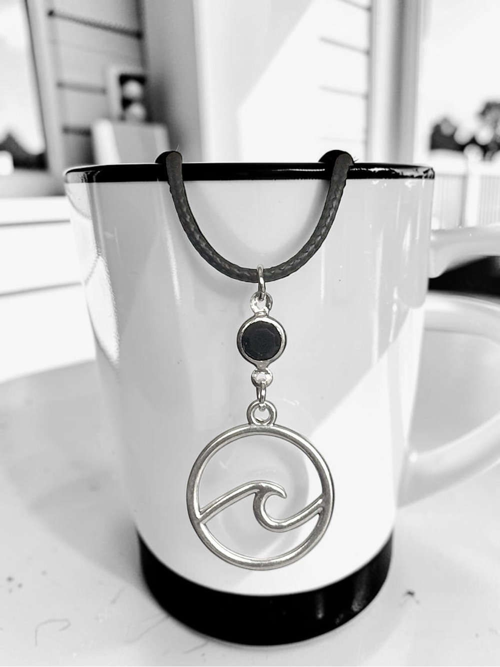 5 For $25💫Silver Ocean Wave Pendant Necklace With a Black Acrylic Gem Accent